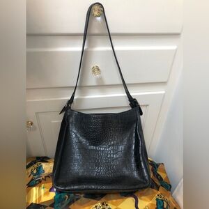 Black Leather shoulder bagPurse w/ Zipper & shoulder strap! Faux Croc,Made Italy